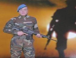 Tekirdağ şehidine ağlıyor